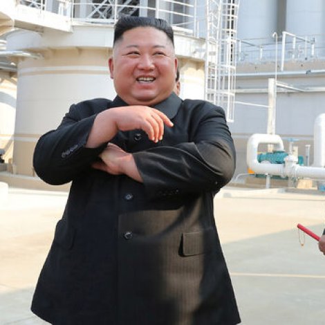 Kim Jong-un aftur víst seg alment