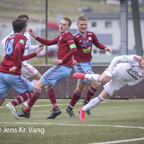 Uppgávurnar hjá AB hava verið stórar í fyrstu umførunum - nú bíðar tann mest umráðandi higartil hjá argjamonnum (Mynd: Jens Kr. Vang)