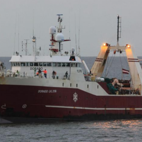 Enn ein flakatrolari til Klaksvíkar