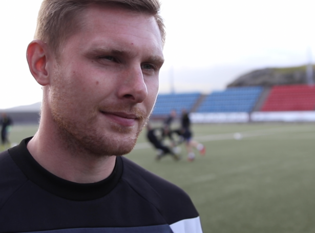 Video: NSÍ-leikarar spældu hund og endurskaptu rok