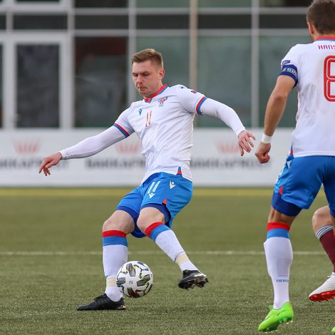 Klæmint Andrasson Olsen fekk seg royndan eina løtu móti donsku meistarunum (Savnsmynd: Sverri Egholm)