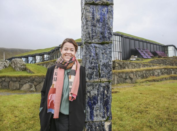 Við hesum festivalinum verða Føroyar ein týðandi viðleikari á norðurlendska palllistarumhvørvinum, sigur Gunn Hernes, stjóri í Norðurlandahúsinum (Savnsmynd: Jens Kr. Vang)