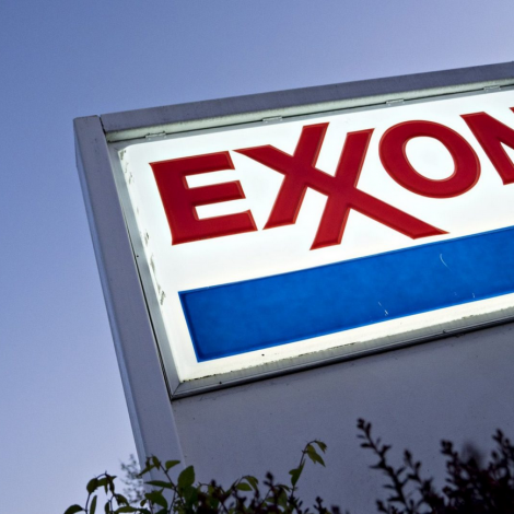 Oljurisin Exxon sigur upp 14.000 fólkum
