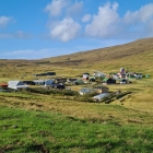 Fara at byggja leiguíbúðir í Skálavík