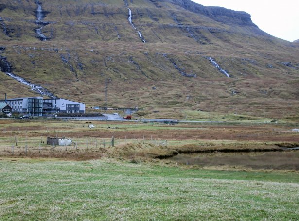 Gøtan skal gera tað lættari hjá fólki at koma til og frá stóra sandinum í bygdin (Mynd: runavik.fo)