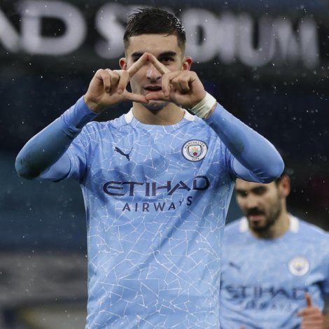 Manchester City vann 2. jóladag 2-0 á Newcastle. Ferran Torres, myndin, skjeyt eitt av málunum (Mynd: EPA)