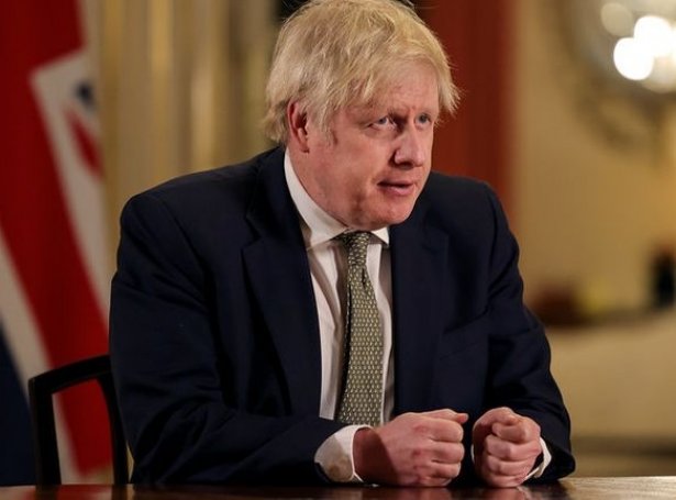 Boris Johnson hevur noktað at lagt frá sær orsakað av sonevndu 