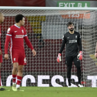 Liverpool var fyri 1-4 ósigri, og tað var serliga orsakað av málverjanum (Mynd: EPA)