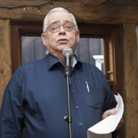 Signar Dam gevst aftaná 50 ár sum kommunulækni