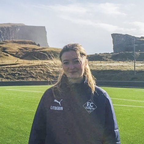 Miriam Pedersen á Eiðinum (Mynd: FC Suðuroy)