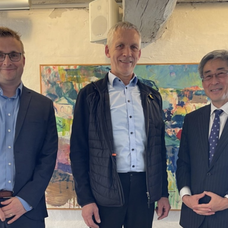 Borgarstjórin í Klaksvík hitti japanska sendiharran í Keypmannahavn