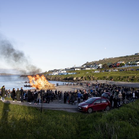 Summarsólstøða í Sandagerði mánakvøldið