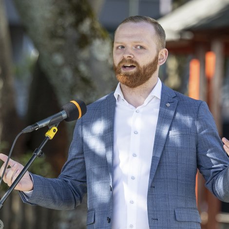 Skála: Landsstýrismaðurin í lógarmálum heldur røðu á flaggdegnum