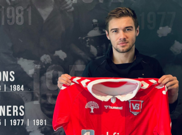 Váttað: Hallur Hansson til Velje