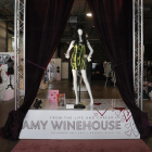 Kjóli hjá Amy Winehouse seldur fyri 1,57 milliónir krónur