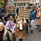 Ófriður í Hollandi: Mótmæla koronutiltøk