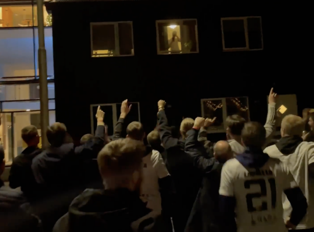 Video: Heilsaðu upp á koronarakta liðskiparan