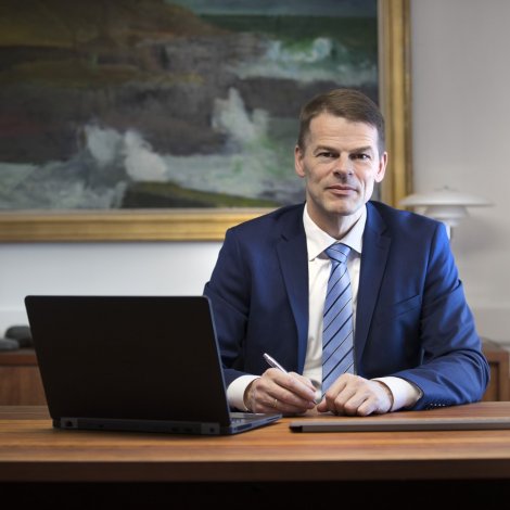 Farvæl korona
