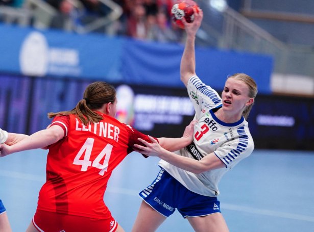 Marianna Geirsdóttir Eystberg gjørdist føroyskur toppskjútti við 12 málum (Mynd: EHF)