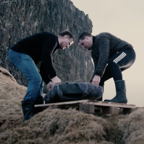 Video: Her verður 007 gravsteinurin gjørdur