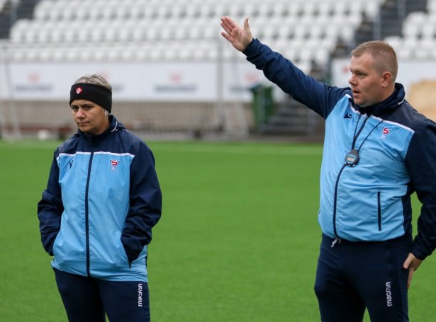 Sigtór Petersen er venjari hjá U16-landsliðnum við gentum - Mynd: Bjarni Enghamar