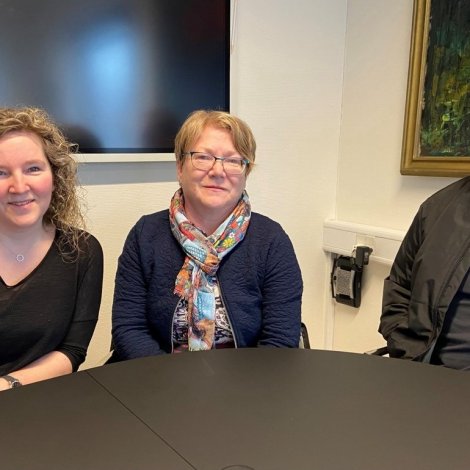 Ljósskipanin til tunlarnar norður um fjall má tillagast og betrast