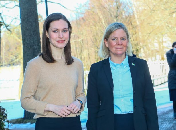 Sanna Marin, forsætisráðharri í Finnlandi og Magdalena Andersson, forsætisráðharri í Svøríki (Mynd: EPA)