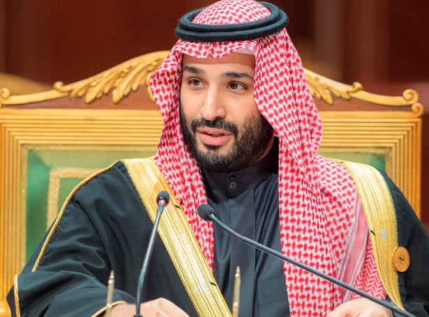 Bin Salman prinsur í Saudi Arabia, sum nú er gingin við til at økja um oljuframleiðsluna, helst eftir trýsti frá USA