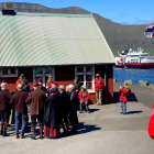 190 cruise-gestir vitjaðu í Elduvík í gjár