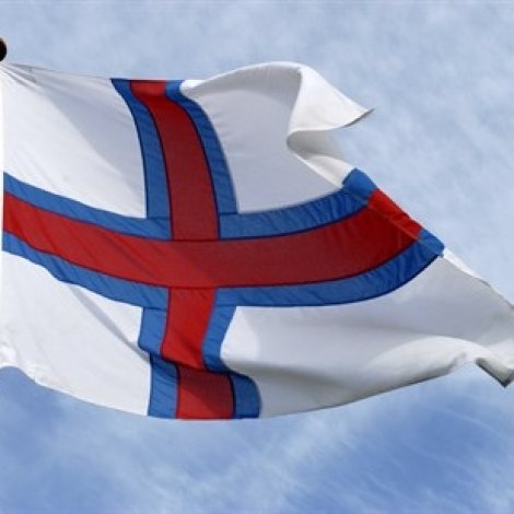 Føroyska flaggið á hvíta lista hjá Paris Mou