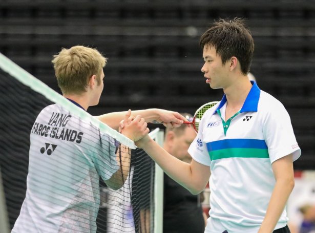 Bjarti Vang og Aaron Bai (Mynd: Badmintonsamband Føroya)