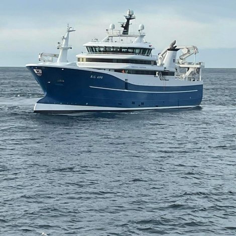 Christian í Grótinum landar til Pelagos