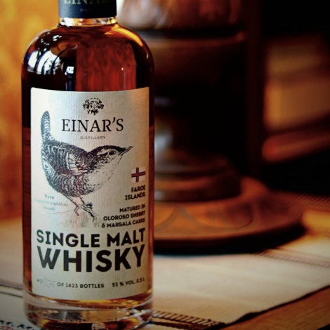 Níggjunda tapping av Einar’s whisky