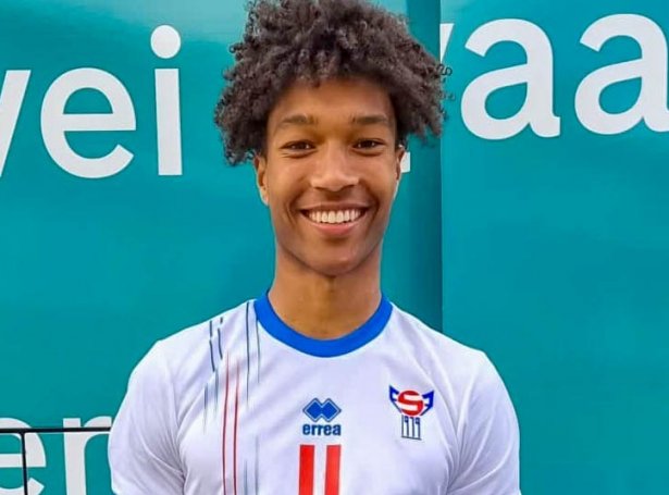 Thomas Bjørn Miezan úr EB/Streymi hevur spælt eina rúgvu av U-landsdystum