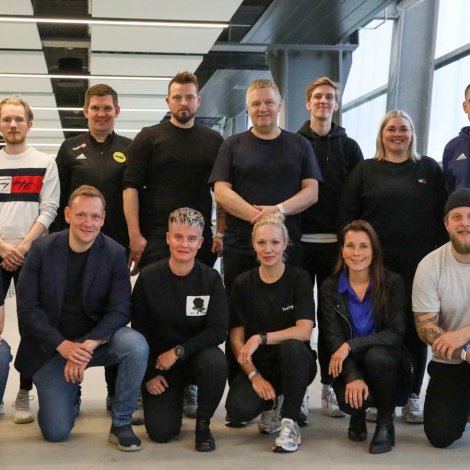 17 venjarar fingið B-prógv