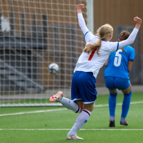 Kára Sigurðsson skoraði móti Íslandi í vinardysti í august (Mynd: Bjarni Enghamar/FSF)