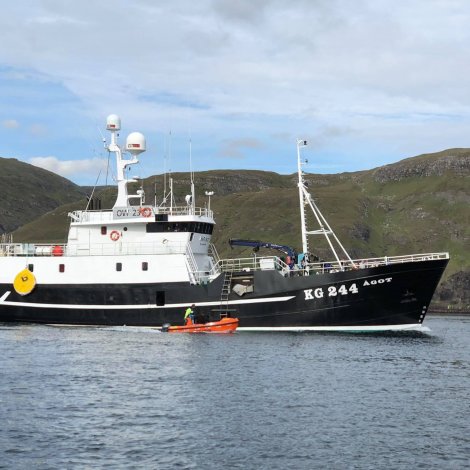 Polarstjørnan selur á Fiskamarknaðinum