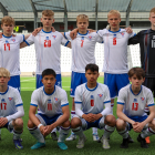 U15-landsliðið áðrenn vinardyst móti Íslandi á Tórsvølli í august (Mynd: Bjarni Enghamar)