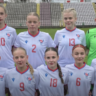 Yngri parturin av U17-landsliðnum við gentum, sum fyrr í ár tók lut í UEFA menningarkapping í Bosnia-Hersigovina (Mynd: FSF)