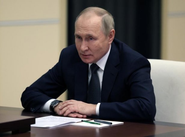 Vinnur Putin valið, kann hann sita til í minsta lagi 2030 (Mynd: EPA)