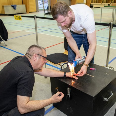 Myndir: Fyrstu atkvøðurnar komnar í kassan