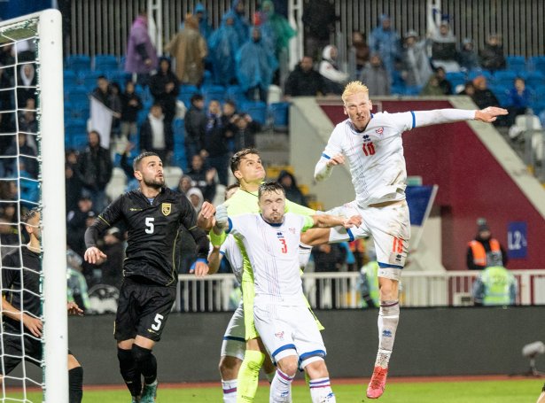 Andrias Edmundsson byrjaði inni triðja dystin á rað hjá Wisla Plock - sum tann eini av trimum miðverjum. Toftamaðurin hevur ein landskappingardyst eftir undan landsliðsstegðinum (Savnsmynd: Sverri Egholm)