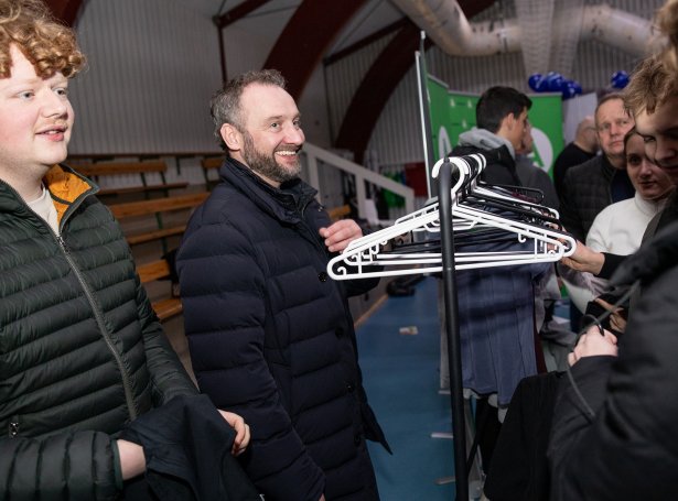 Bárður á Lakjuni fekk frálík úrslit í Eysturkommunu og í Fuglafirði og er oddafiskur hjá Fólkaflokkin í løtuni (Savnsmynd: Sverri Egholm)