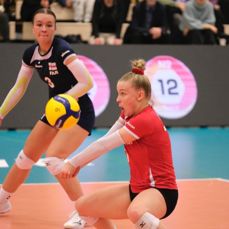 Mynd frá undankappingardystinum í summar millum Føroyar og Kroatia (Mynd: Flogbóltssamband Føroya)