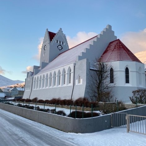 Næmingar í Vágs skúla bjóða til hugnaløtu í morgin