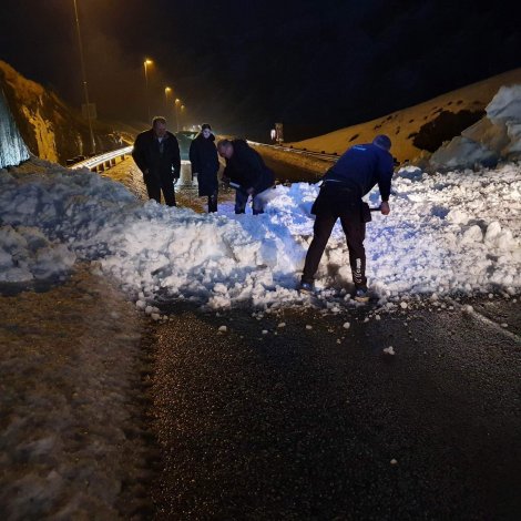 Skalvalop steingir Leynatunnilin