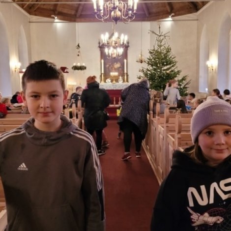 - Gott at fara í kirkju á jólum