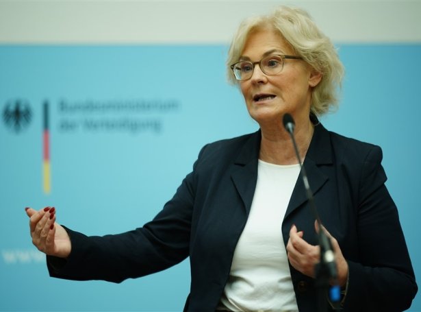Christine Lambrecht hevur verið týskur verjumálaráðharri síðan desember 2021 (Mynd: EPA)