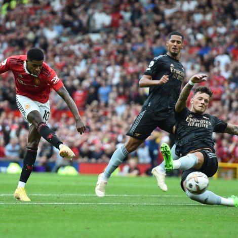 Rashford skoraði og United vann, tá liðini hittust í september. Hetta er einastu ferð í hesum kappingarárinum, at Arsenal hevur tapt (Mynd: EPA)