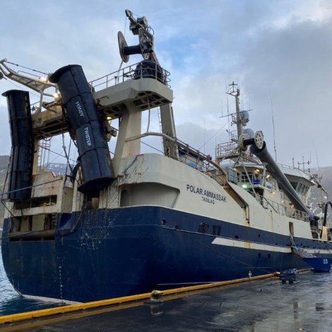 Polar Ammassak landað í Fuglafirði